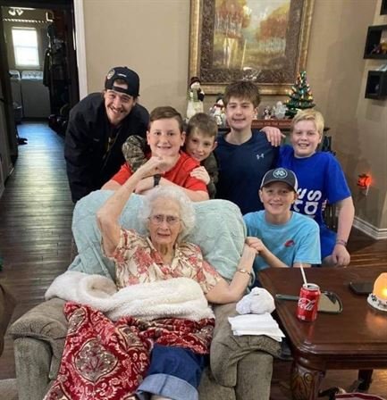 Doris Faye Welch - Photo 33