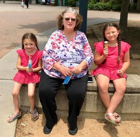 Mary Beth McClure - Photo 4