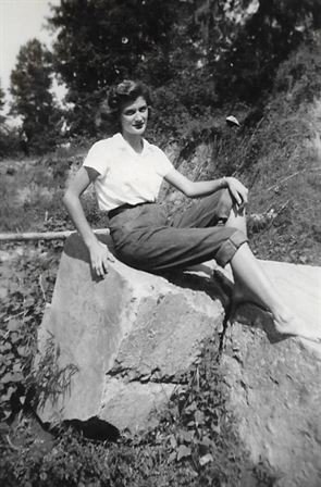 Ruth Elaine Walters - Photo 37