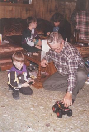 Arlon Roy Roberts - Photo 6