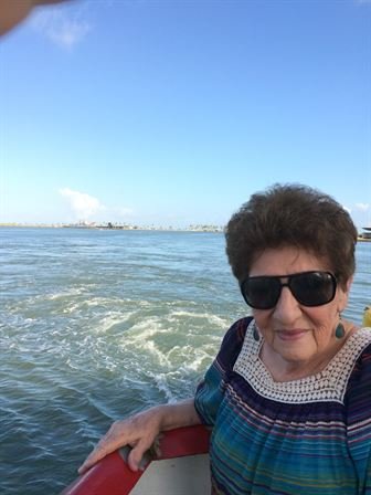 Carolyn Joyce Parker - Photo 59