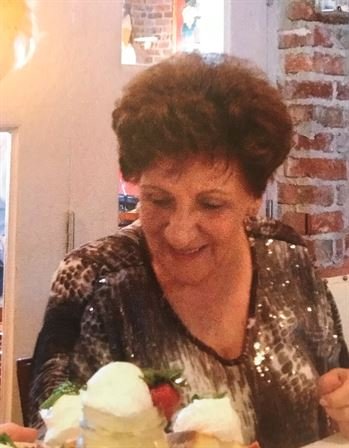 Carolyn Joyce Parker - Photo 63