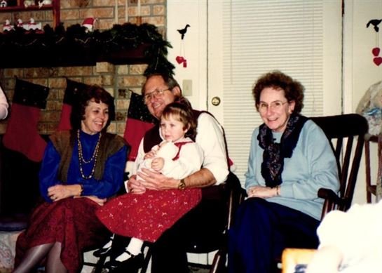 Jean Karasik - Photo 15