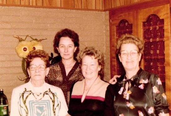 Jean Karasik - Photo 27