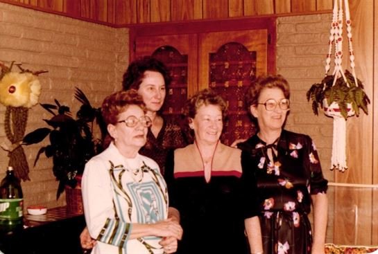 Jean Karasik - Photo 31