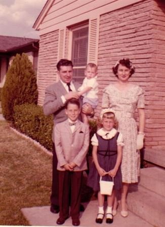 Jean Karasik - Photo 32