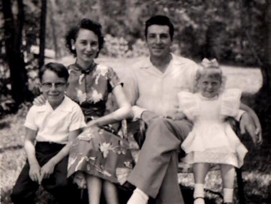 Jean Karasik - Photo 40