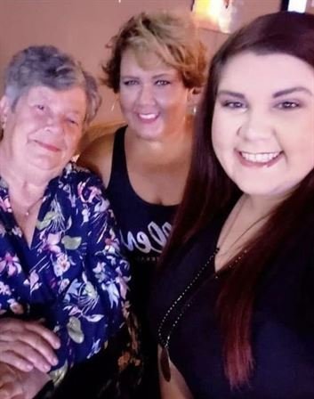 Angela Bernice Yokum - Photo 11