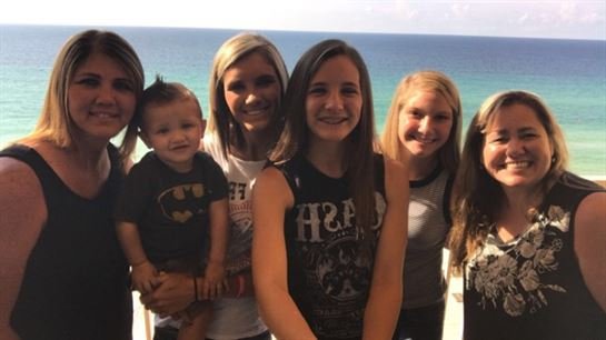 Christina "Kim" Jinks - Photo 72