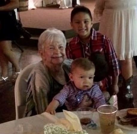 Margaret "Yvonne" Jeanis - Photo 13