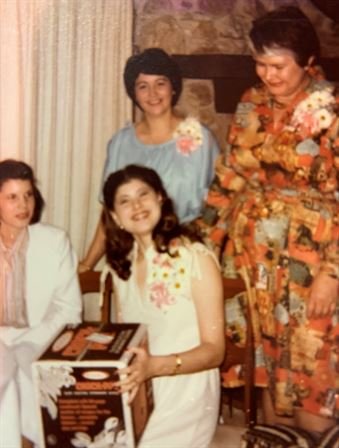 Margaret "Yvonne" Jeanis - Photo 56