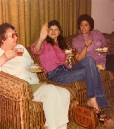 Margaret "Yvonne" Jeanis - Photo 81