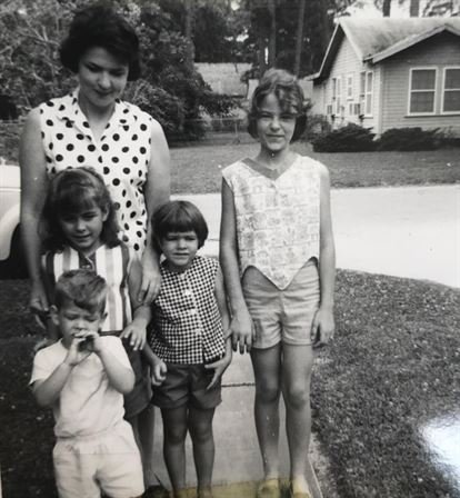 Doris Janell Hryhorchuk - Photo 105