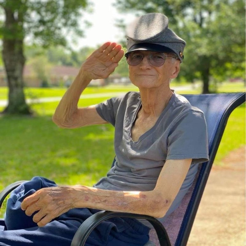 Larry McClure - Photo 2