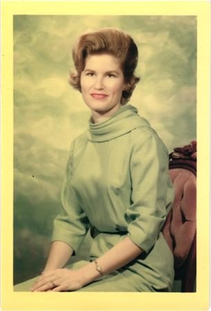 Winnie Garrett - Photo 112