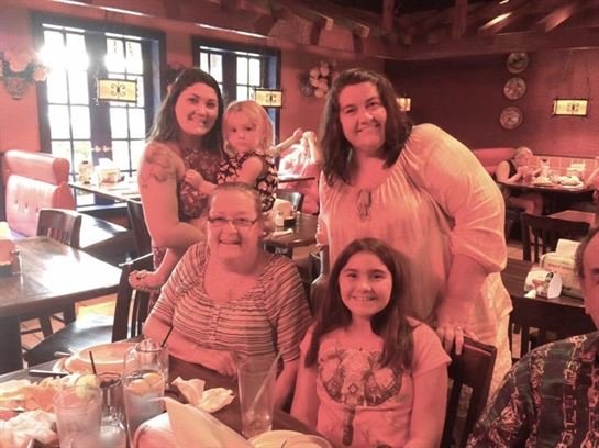 Mary Kay Rios - Photo 55