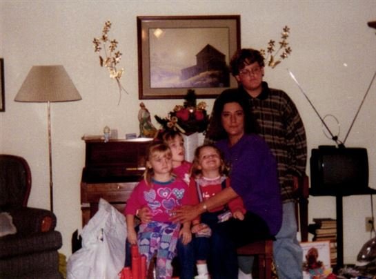 Aleta Gwen McKee Boyle - Photo 102