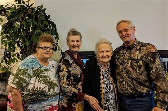 Pansy Travis - Photo 14