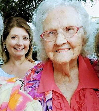 Pansy Travis - Photo 15