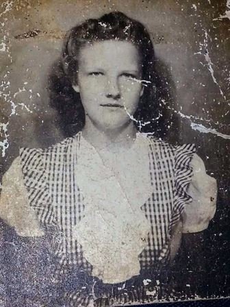 Pansy Travis - Photo 65