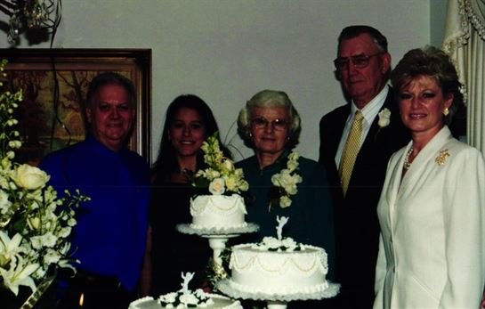 Elizabeth Brazelton Gross - Photo 73