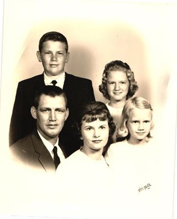 Elizabeth Brazelton Gross - Photo 99