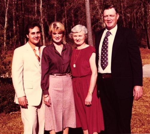 Elizabeth Brazelton Gross - Photo 171