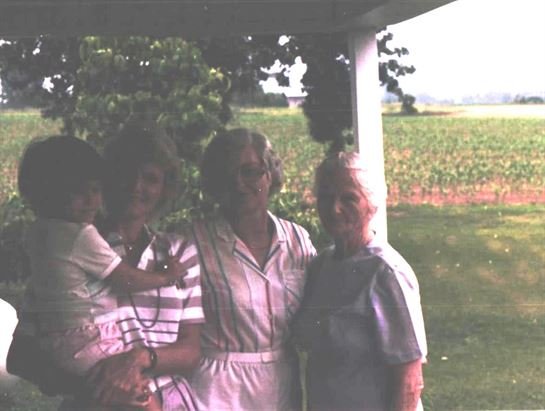 Elizabeth Brazelton Gross - Photo 173