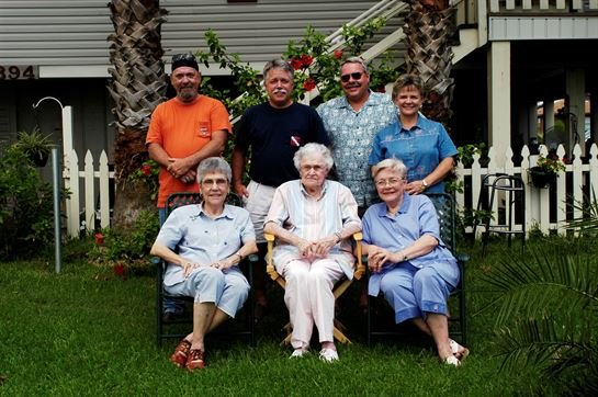 Billie Jean Brown - Photo 50