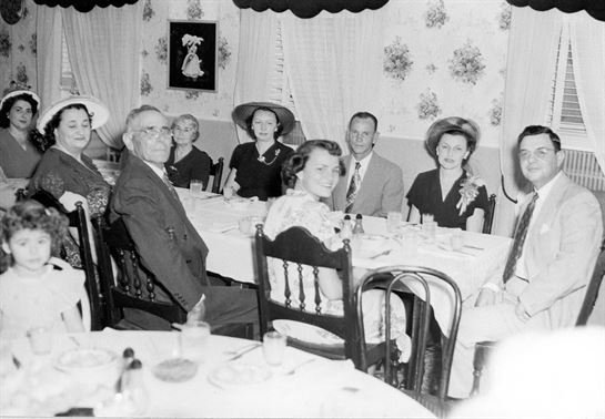 Billie Jean Brown - Photo 112