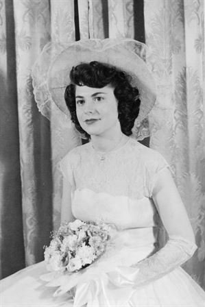 Billie Jean Brown - Photo 145