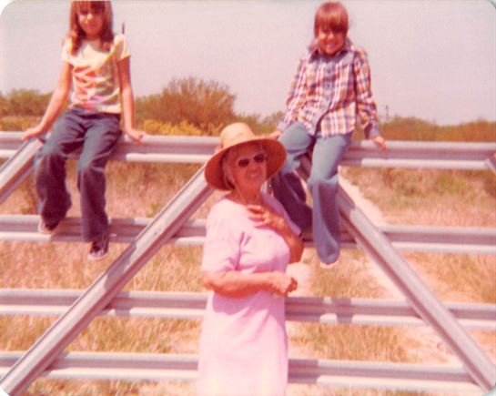 Lavinia Weber Brown - Photo 21