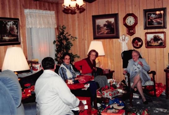 Jocelyn "Jo" Burns - Photo 19