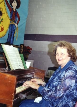 Ann Louise Bryant - Photo 3