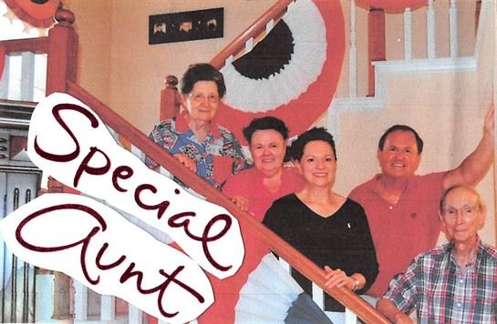 Christine Louise Moss - Photo 14