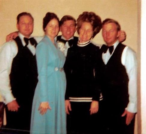 JoAnn Taylor Hanks - Photo 7