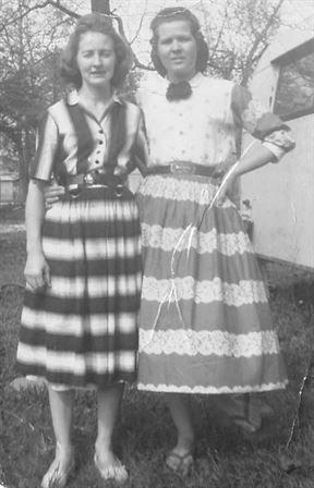 JoAnn Taylor Hanks - Photo 12