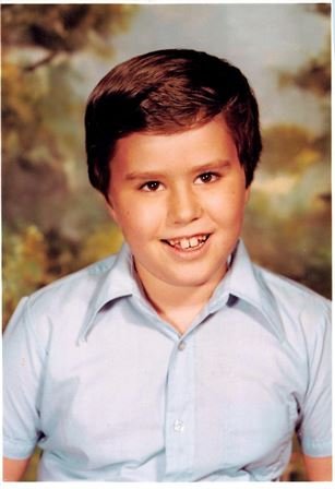 Stephen Edward Hall - Photo 79