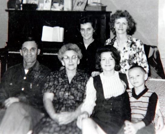 Polly Ann Decker - Photo 33