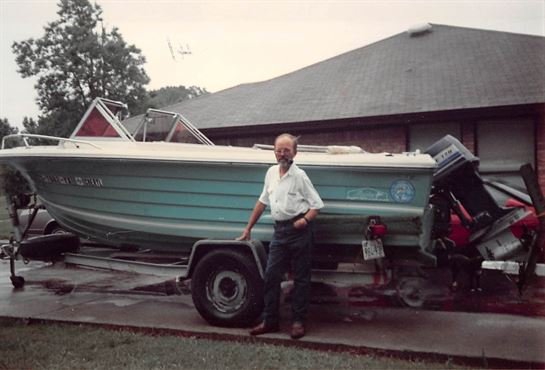 Michael Carl Kretschman - Photo 8