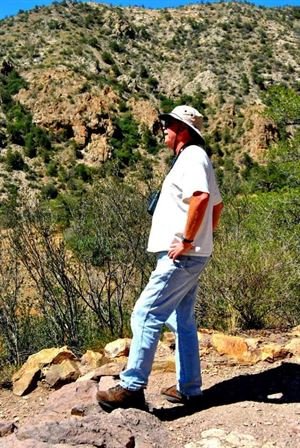 MIchael Hoke - Photo 12