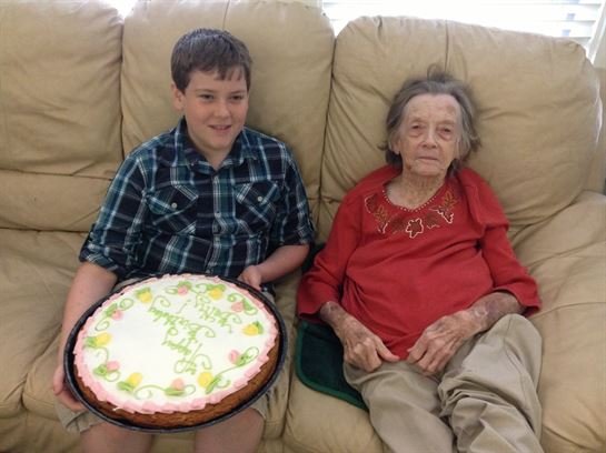 Betty Tiller - Photo 12