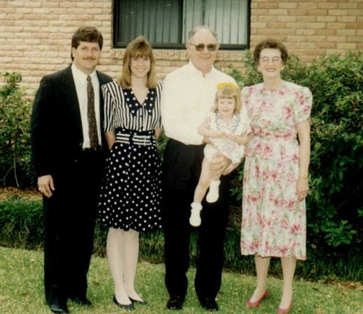 Betty Tiller - Photo 51