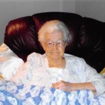 Lucille Myers - Photo 2