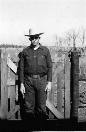 Douglas Peveto - Photo 58