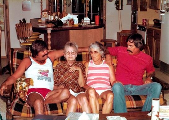 Ann Bell Olliff - Photo 8